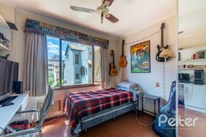 Apartamento à venda com 139m², 3 dormitórios, 1 suíte, 2 vagas, no bairro Tristeza em Porto Alegre