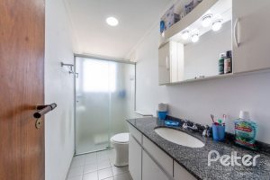 Apartamento à venda com 139m², 3 dormitórios, 1 suíte, 2 vagas, no bairro Tristeza em Porto Alegre