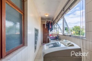 Apartamento à venda com 139m², 3 dormitórios, 1 suíte, 2 vagas, no bairro Tristeza em Porto Alegre