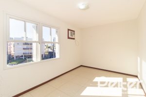 Apartamento à venda com 61m², 2 dormitórios, no bairro Tristeza em Porto Alegre