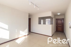 Apartamento à venda com 61m², 2 dormitórios, no bairro Tristeza em Porto Alegre