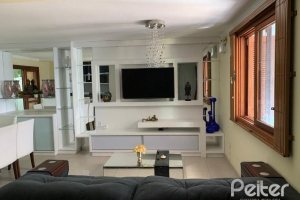 Casa em Condomínio à venda com 122m², 3 dormitórios, 1 suíte, 2 vagas, no bairro Cristal em Porto Alegre