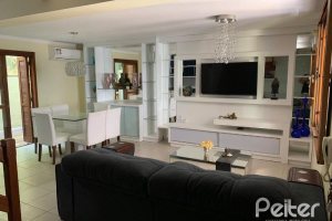 Casa em Condomínio à venda com 122m², 3 dormitórios, 1 suíte, 2 vagas, no bairro Cristal em Porto Alegre