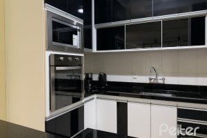 Casa em Condomínio à venda com 122m², 3 dormitórios, 1 suíte, 2 vagas, no bairro Cristal em Porto Alegre