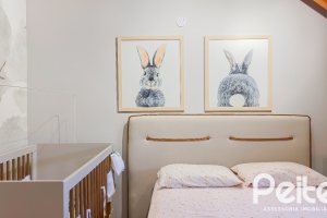 Casa à venda com 350m², 6 dormitórios, 1 suíte, 4 vagas, no bairro Tristeza em Porto Alegre