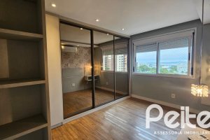 Apartamento à venda com 102m², 3 dormitórios, 1 suíte, 2 vagas, no bairro Tristeza em PORTO ALEGRE