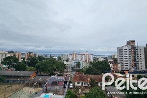 Apartamento à venda com 102m², 3 dormitórios, 1 suíte, 2 vagas, no bairro Tristeza em PORTO ALEGRE