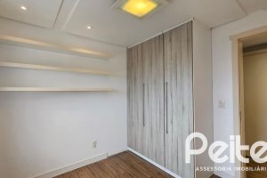 Apartamento à venda com 102m², 3 dormitórios, 1 suíte, 2 vagas, no bairro Tristeza em PORTO ALEGRE