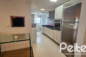 Apartamento à venda com 102m², 3 dormitórios, 1 suíte, 2 vagas, no bairro Tristeza em PORTO ALEGRE