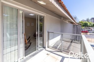 Casa em Condomínio à venda com 159m², 3 dormitórios, 1 suíte, 2 vagas, no bairro Tristeza em Porto Alegre