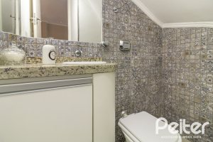 Casa em Condomínio à venda com 159m², 3 dormitórios, 1 suíte, 2 vagas, no bairro Tristeza em Porto Alegre