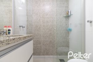 Casa em Condomínio à venda com 159m², 3 dormitórios, 1 suíte, 2 vagas, no bairro Tristeza em Porto Alegre