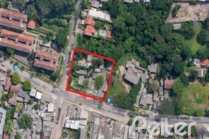 Área à venda com 2300m², no bairro Cristal em Porto Alegre