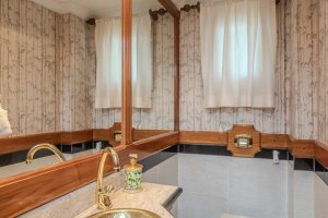 Casa à venda com 290m², 3 dormitórios, 1 suíte, 2 vagas, no bairro Ipanema em Porto Alegre