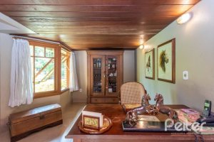 Casa em Condomínio à venda com 600m², 5 dormitórios, 5 suítes, 4 vagas, no bairro Cavalhada em Porto Alegre