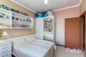 Casa em Condomínio à venda com 600m², 5 dormitórios, 5 suítes, 4 vagas, no bairro Cavalhada em Porto Alegre