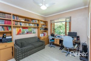 Casa em Condomínio à venda com 600m², 5 dormitórios, 5 suítes, 4 vagas, no bairro Cavalhada em Porto Alegre