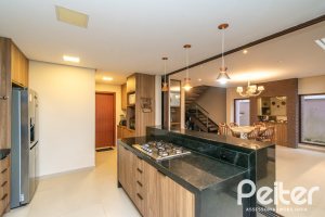 Casa em Condomínio à venda com 226m², 4 dormitórios, 4 suítes, 4 vagas, no bairro Terra Ville em PORTO ALEGRE