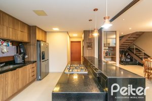 Casa em Condomínio à venda com 226m², 4 dormitórios, 4 suítes, 4 vagas, no bairro Terra Ville em PORTO ALEGRE