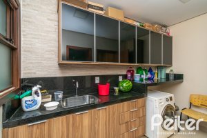 Casa em Condomínio à venda com 226m², 4 dormitórios, 4 suítes, 4 vagas, no bairro Terra Ville em PORTO ALEGRE