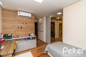 Casa em Condomínio à venda com 226m², 4 dormitórios, 4 suítes, 4 vagas, no bairro Terra Ville em PORTO ALEGRE