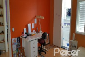 Casa à venda com 428m², 5 dormitórios, 4 suítes, 8 vagas, no bairro Vila Assunção em Porto Alegre