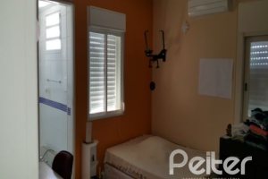 Casa à venda com 428m², 5 dormitórios, 4 suítes, 8 vagas, no bairro Vila Assunção em Porto Alegre