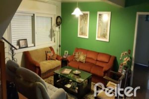 Casa à venda com 428m², 5 dormitórios, 4 suítes, 8 vagas, no bairro Vila Assunção em Porto Alegre