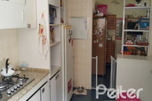 Casa à venda com 428m², 5 dormitórios, 4 suítes, 8 vagas, no bairro Vila Assunção em Porto Alegre