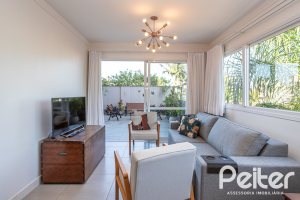 Apartamento à venda com 221m², 3 dormitórios, 3 suítes, 2 vagas, no bairro Tristeza em Porto Alegre