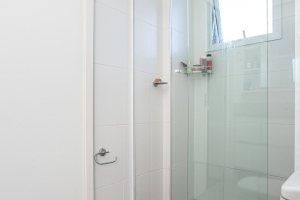 Apartamento à venda com 221m², 3 dormitórios, 3 suítes, 2 vagas, no bairro Tristeza em Porto Alegre