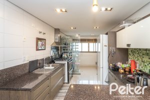 Apartamento à venda com 113m², 3 dormitórios, 1 suíte, 3 vagas, no bairro Tristeza em Porto Alegre