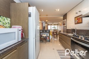 Apartamento à venda com 113m², 3 dormitórios, 1 suíte, 3 vagas, no bairro Tristeza em Porto Alegre