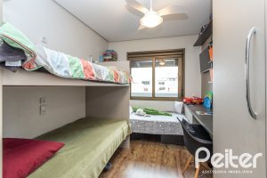 Apartamento à venda com 113m², 3 dormitórios, 1 suíte, 3 vagas, no bairro Tristeza em Porto Alegre