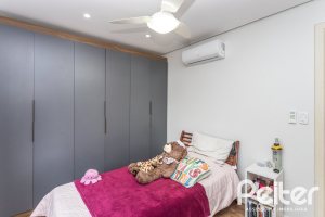 Apartamento à venda com 113m², 3 dormitórios, 1 suíte, 3 vagas, no bairro Tristeza em Porto Alegre