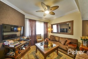 Casa em Condomínio à venda com 252m², 3 dormitórios, 1 suíte, 3 vagas, no bairro Tristeza em Porto Alegre