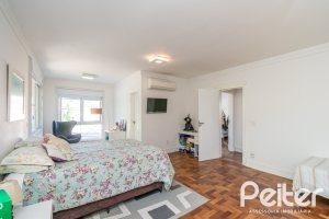 Casa à venda com 400m², 3 dormitórios, 2 suítes, 4 vagas, no bairro Jardim Isabel em Porto Alegre