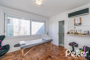 Casa à venda com 400m², 3 dormitórios, 2 suítes, 4 vagas, no bairro Jardim Isabel em Porto Alegre