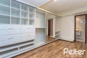 Casa em Condomínio à venda com 162m², 3 dormitórios, 2 suítes, 2 vagas, no bairro Tristeza em Porto Alegre