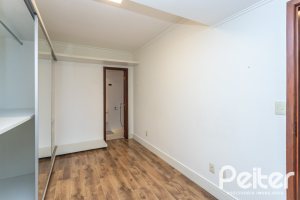 Casa em Condomínio à venda com 162m², 3 dormitórios, 2 suítes, 2 vagas, no bairro Tristeza em Porto Alegre