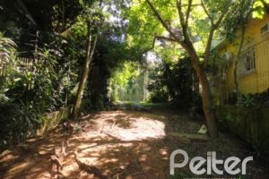 Terreno à venda com 221m², no bairro Vila Assunção em Porto Alegre