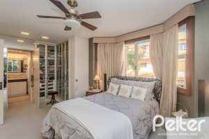 Casa em Condomínio à venda com 380m², 4 dormitórios, 2 suítes, 3 vagas, no bairro Tristeza em PORTO ALEGRE