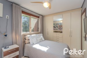 Casa em Condomínio à venda com 380m², 4 dormitórios, 2 suítes, 3 vagas, no bairro Tristeza em PORTO ALEGRE