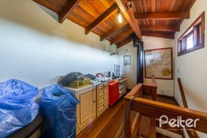 Casa em Condomínio à venda com 178m², 4 dormitórios, 2 suítes, 4 vagas, no bairro Ipanema em Porto Alegre