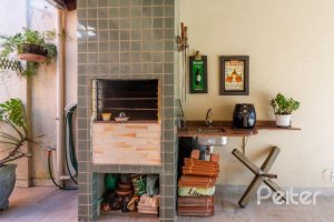 Casa em Condomínio à venda com 178m², 4 dormitórios, 2 suítes, 4 vagas, no bairro Ipanema em Porto Alegre