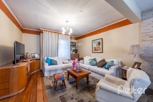 Casa em Condomínio à venda com 178m², 4 dormitórios, 2 suítes, 4 vagas, no bairro Ipanema em Porto Alegre