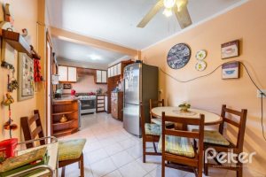 Casa em Condomínio à venda com 178m², 4 dormitórios, 2 suítes, 4 vagas, no bairro Ipanema em Porto Alegre