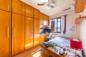 Casa em Condomínio à venda com 178m², 4 dormitórios, 2 suítes, 4 vagas, no bairro Ipanema em Porto Alegre