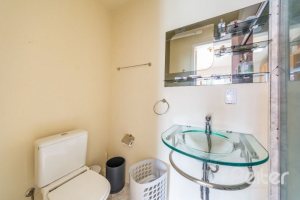Casa em Condomínio à venda com 178m², 4 dormitórios, 2 suítes, 4 vagas, no bairro Ipanema em Porto Alegre