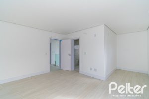 Casa em Condomínio à venda com 292m², 4 dormitórios, 4 suítes, 4 vagas, no bairro Alphaville em PORTO ALEGRE